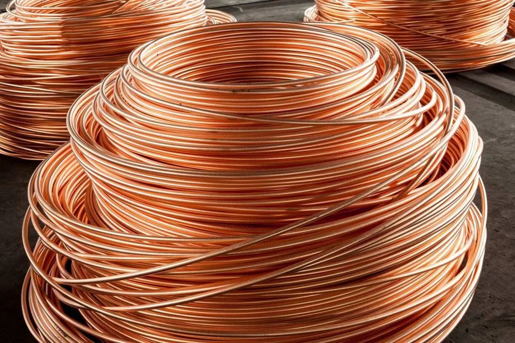 Bobinas de fio de cobre, exemplo de material dúctil