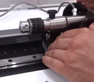 Máquina de Ensaio de Torção 3