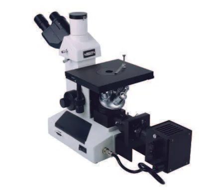 Microscópio Metalográfico Trinocular